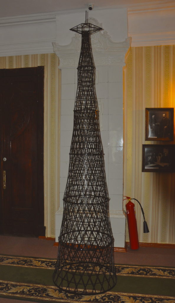Модель Шуховской башни